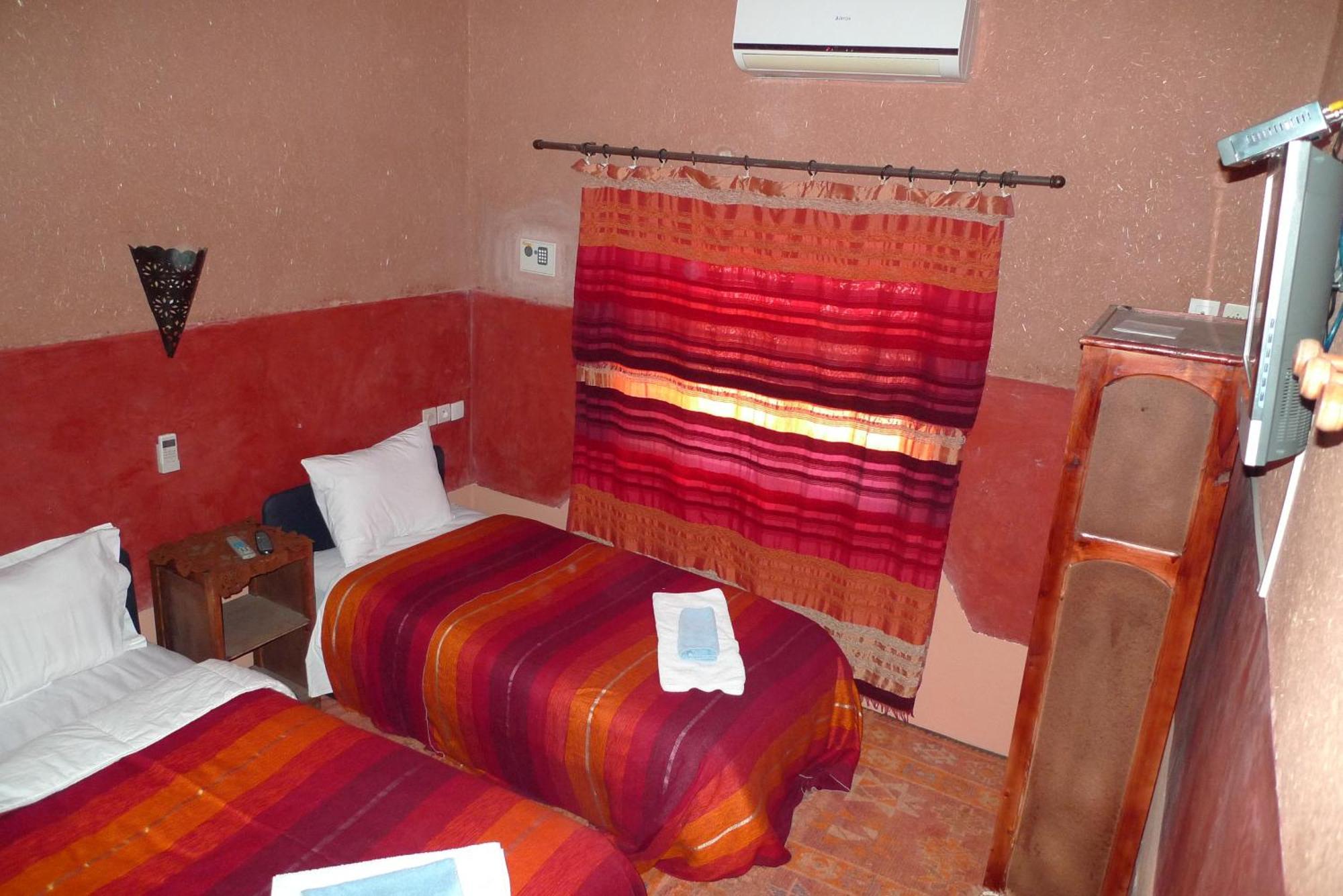 Maison D'Hotes Nouflla Ait Ben Haddou Ruang foto