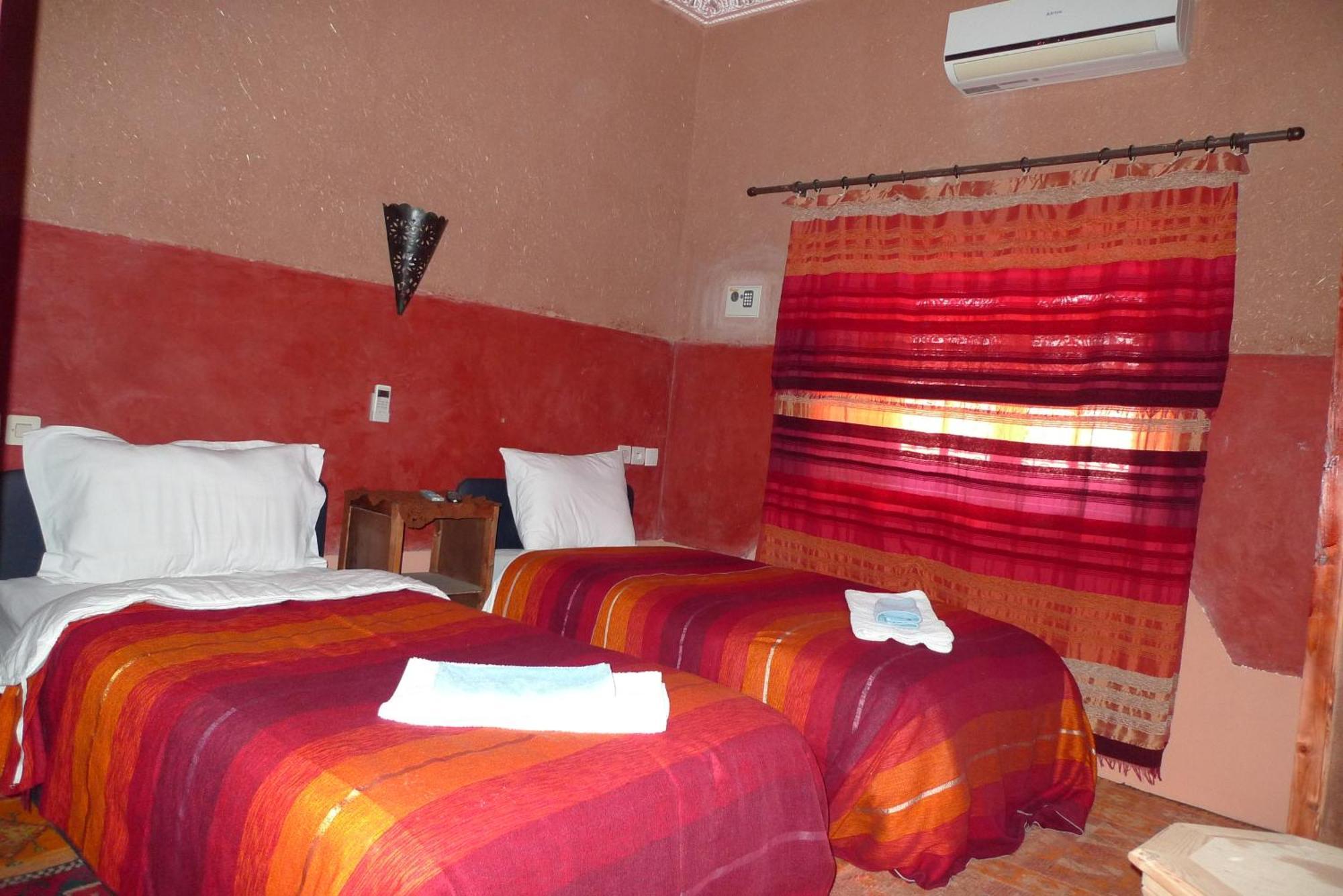 Maison D'Hotes Nouflla Ait Ben Haddou Ruang foto