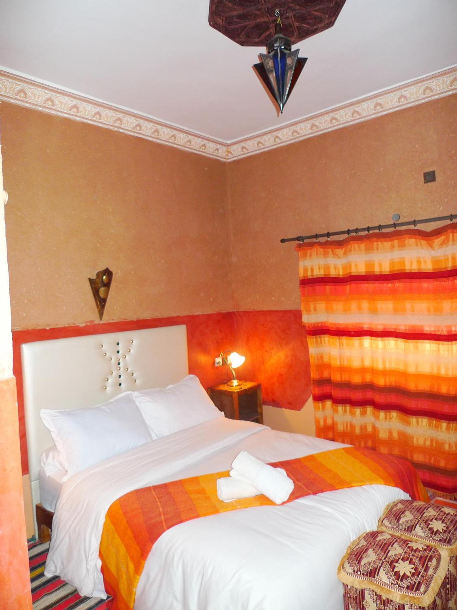 Maison D'Hotes Nouflla Ait Ben Haddou Ruang foto