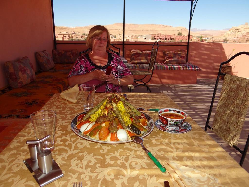 Maison D'Hotes Nouflla Ait Ben Haddou Bagian luar foto