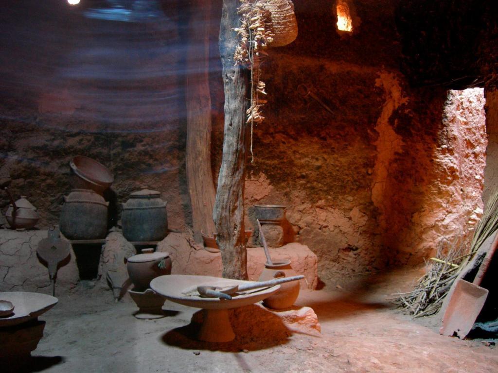 Maison D'Hotes Nouflla Ait Ben Haddou Bagian luar foto